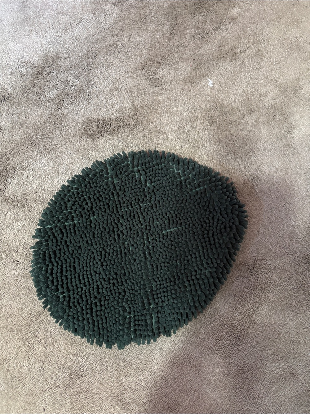 Gorilla Grip Soft Dark Green Chenille Toilet Lid Cover. Home Accents NWOT